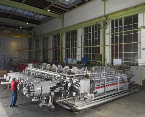 Hypercompressor